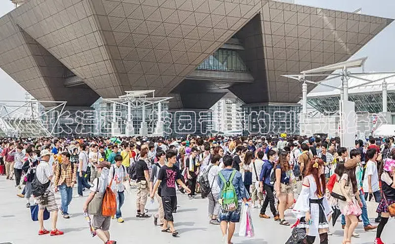 《学长漫画：校园青春的别样演绎》